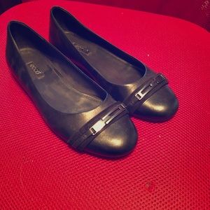 Ecco Flats